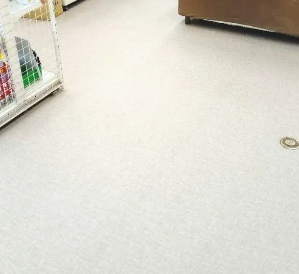 小田原市薬局様床リフォーム工事