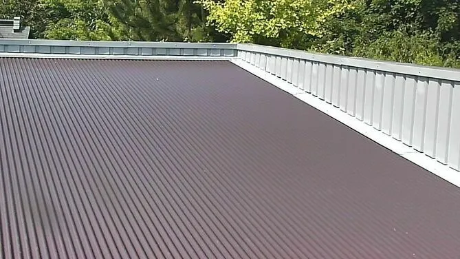 小田原市Ｓ様邸(倉庫屋根葺き替え工事)